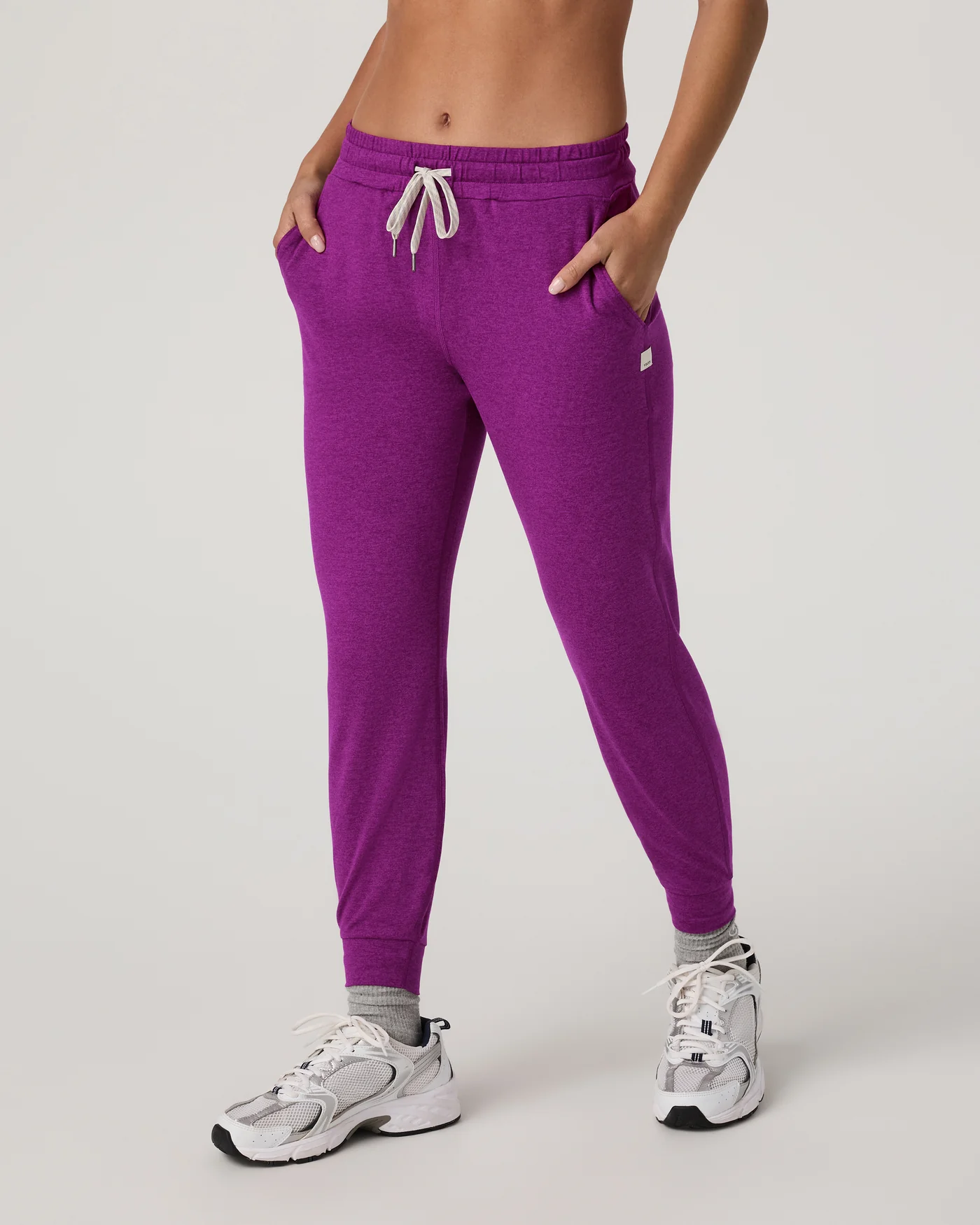 Vuori Clothing W Performance Jogger HMN - Heather Magenta